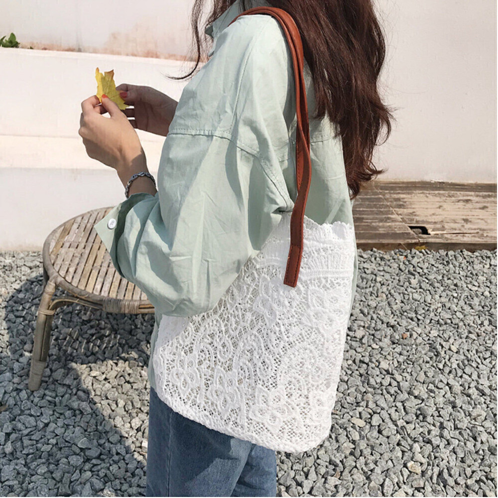Floral Vacation Bag In White